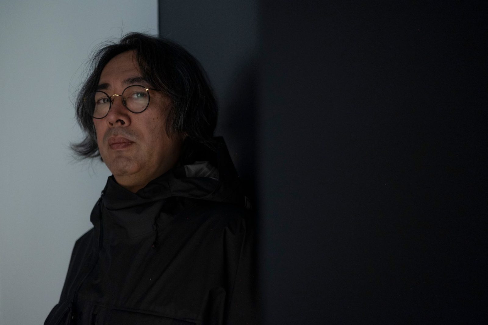 「世の中は信用していないけど、結局ぼくは人間が好き」──加藤泉がアーティストであり続ける理由 ARTnews JAPAN（アートニュースジャパン）