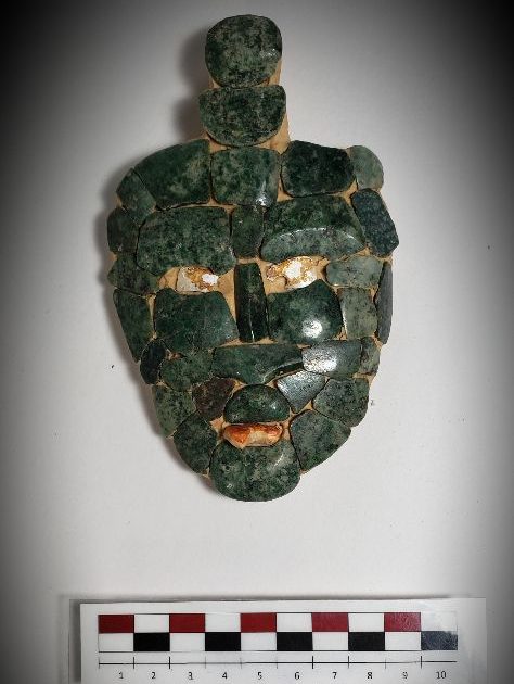 Mosaic_Jade_Mask_fotor_2024022
