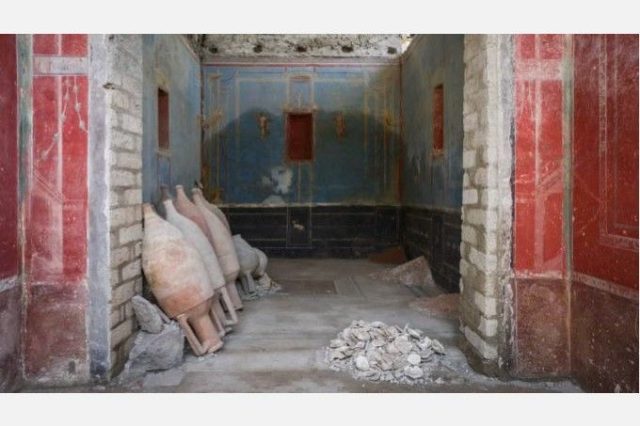 tn_Blue_Room_fe9bf5135d-