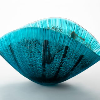 40年前位に作られた芸術品 artist_Tsukada_fotor_202406131