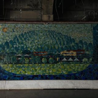武腰敏昭　芸術院賞　色絵海老文盃￼一対 武腰敏昭 芸術院賞 色絵海老文盃￼一対 - メルカリ
