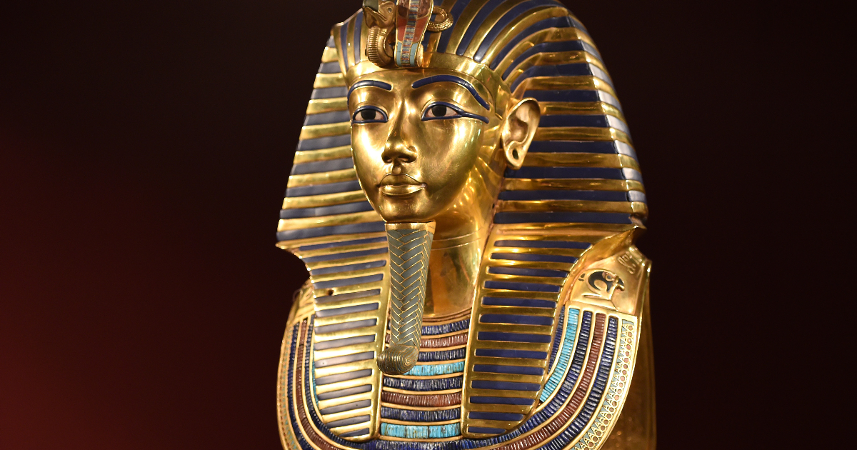 黄金のマスク」はツタンカーメン用ではなく継母のものだった!? 最新