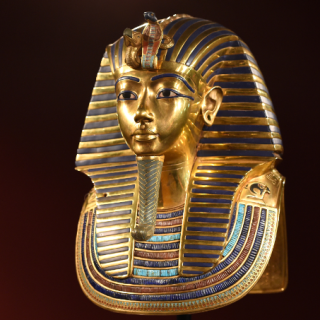 黄金のマスク」はツタンカーメン用ではなく継母のものだった!? 最新