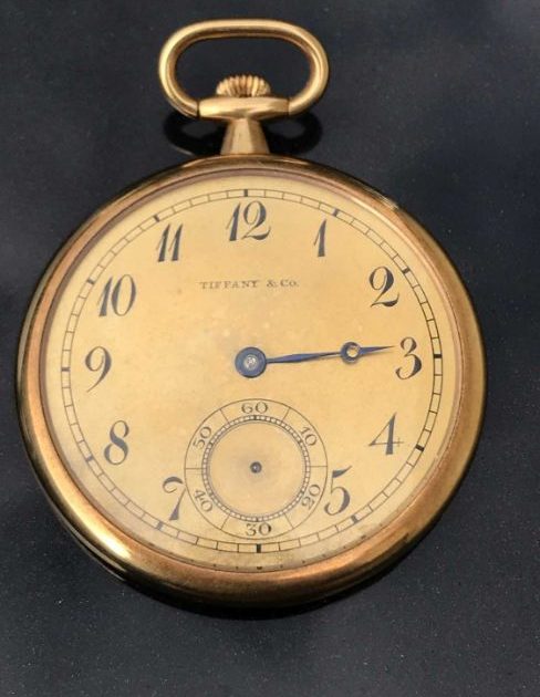 タイタニック生存者を救助した英雄の金時計が3億円で落札。3人の未亡人