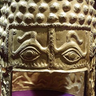 コツォフェネシュティの黄金の兜（紀元前5世紀頃）。Photo: Courtesy Wikimedia Commons