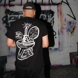 MADSAKIがメタリカとコラボレーション！ バンド愛あふれるTシャツを