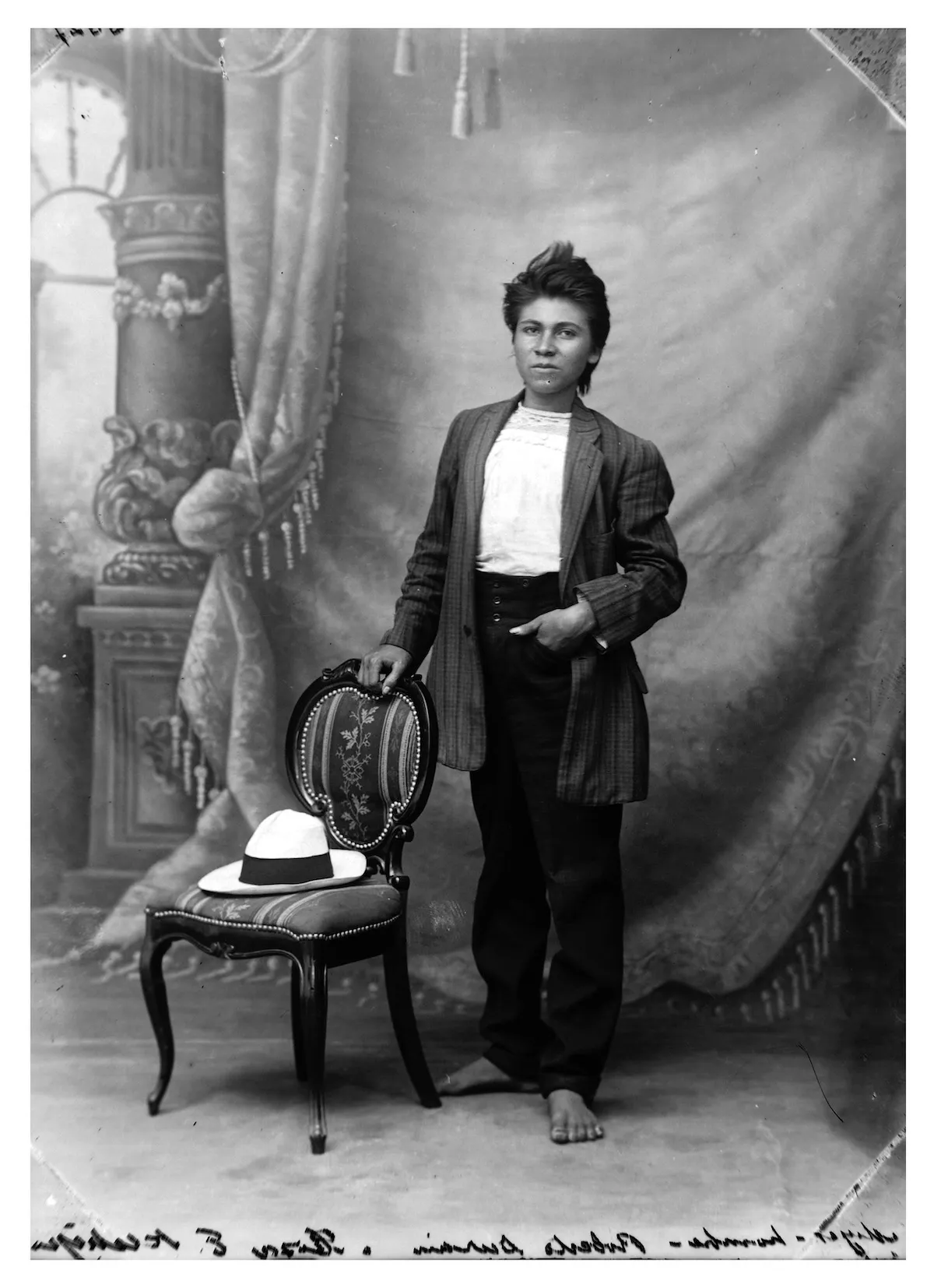 ベンハミン・デ・ラ・カジェ《Hombre(男性)》(1912) Biblioteca Pública Piloto de Medellín / Archivo Fotográfico