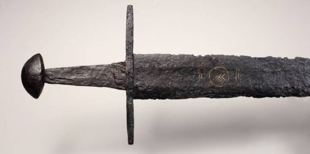 Linschoten-Sword--640x319.jpg