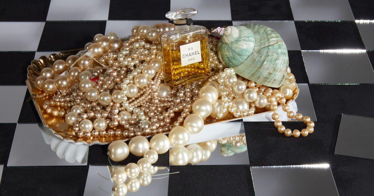 クレイグガルシア　シャネル　アート　作品 CHANEL」のアイデア 9 件 | chanel アート, ブランド 壁紙