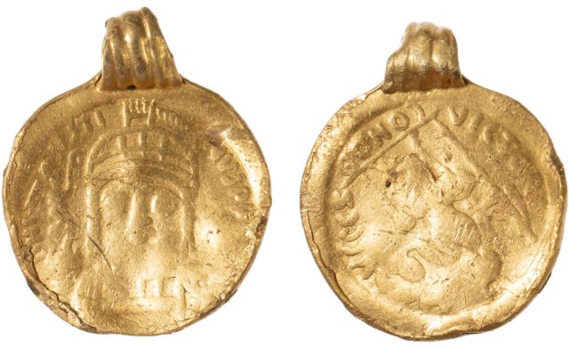 Fake-Byzantine-Coin-Pendant-