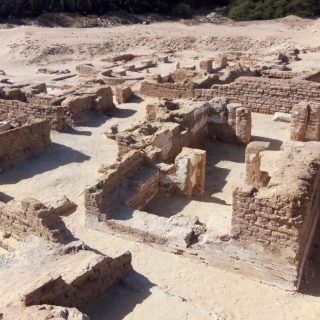 イエスが病を癒す壁画も──宗教の変遷を物語る古代エジプトの遺跡を