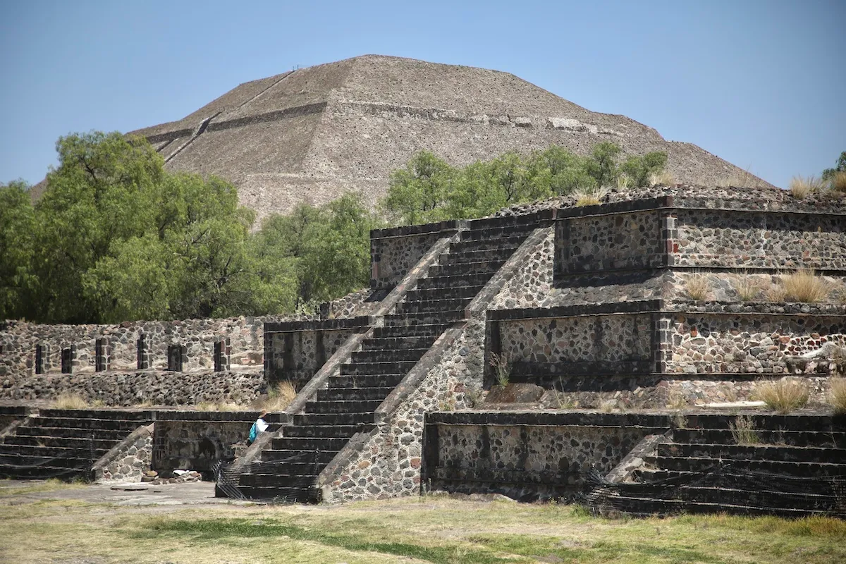 メキシコのテオティワカン遺跡にある太陽のピラミッド。Photo: Apolline Guillerot-Malick/SOPA Images/LightRocket via Getty Images.