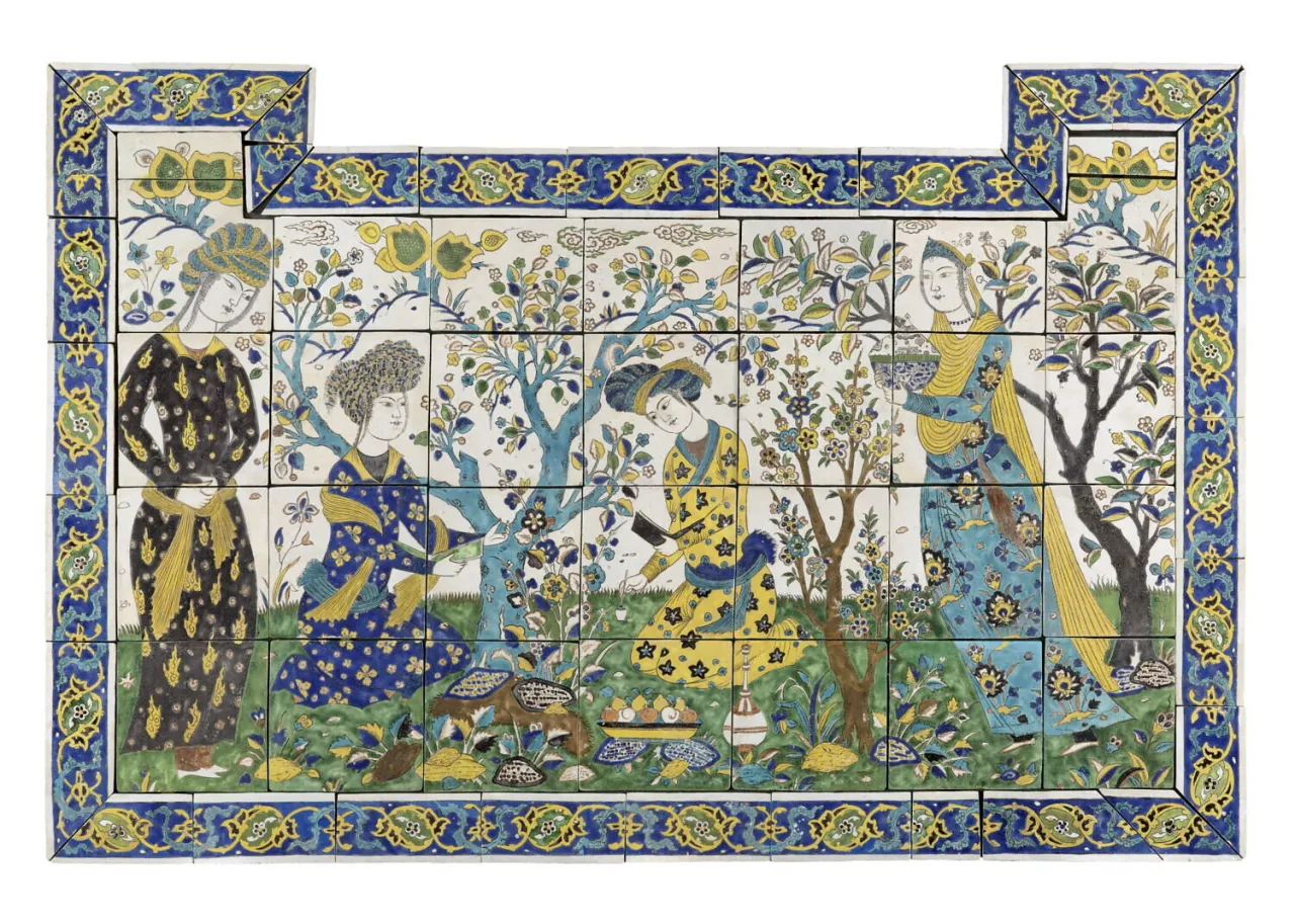 詩作競争のタイル画（1600–1700年頃）。Photo: ©2012 Musée du Louvre, Dist. GrandPalaisRmn/Raphaël Chipault