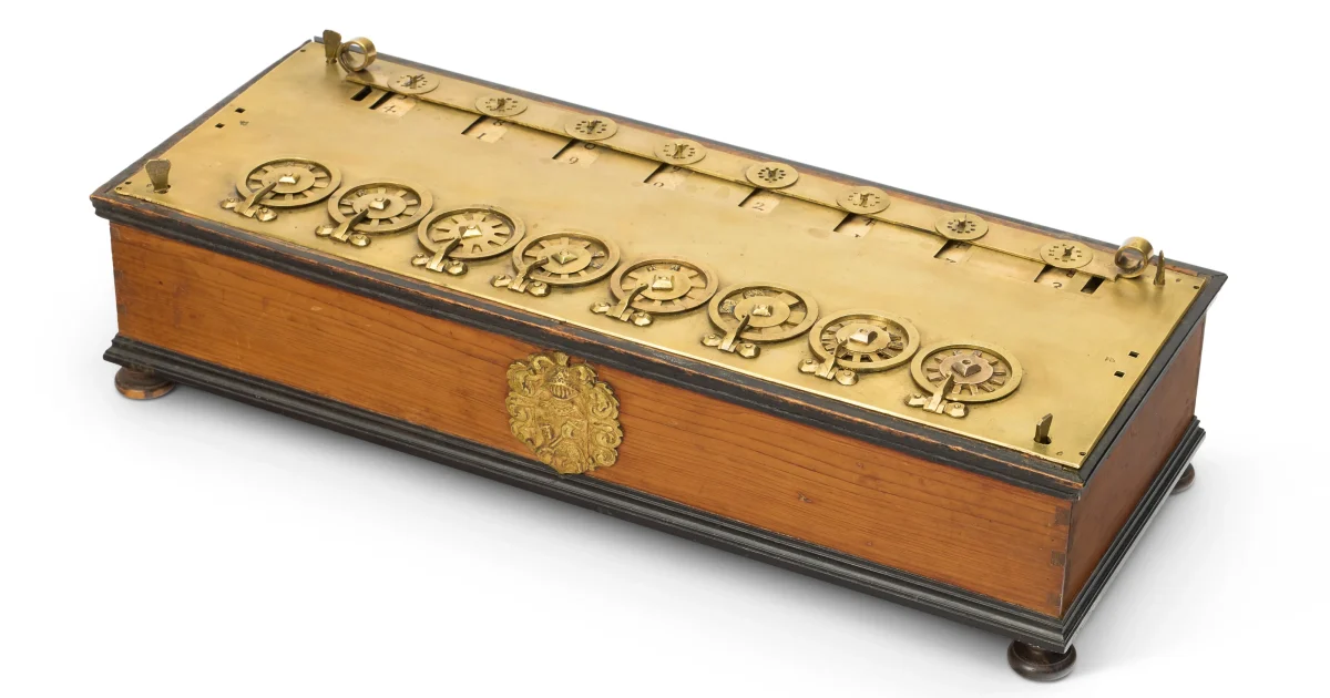 世界初の機械式計算機がオークションへ。父を助けるために開発された