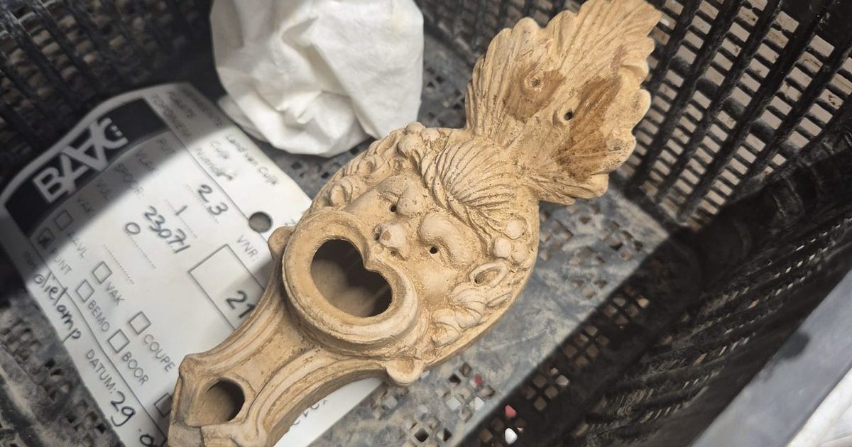 1900年前の姿のまま！ 古代ローマの墓地から「死者を導く
