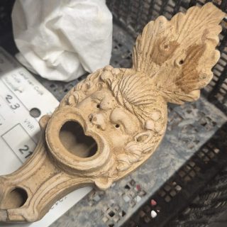 古代　線状模様　手彫り　石製　オイルランプ　アラベスク Rgof7ApAydDv6bYeknXEUF-1200-80