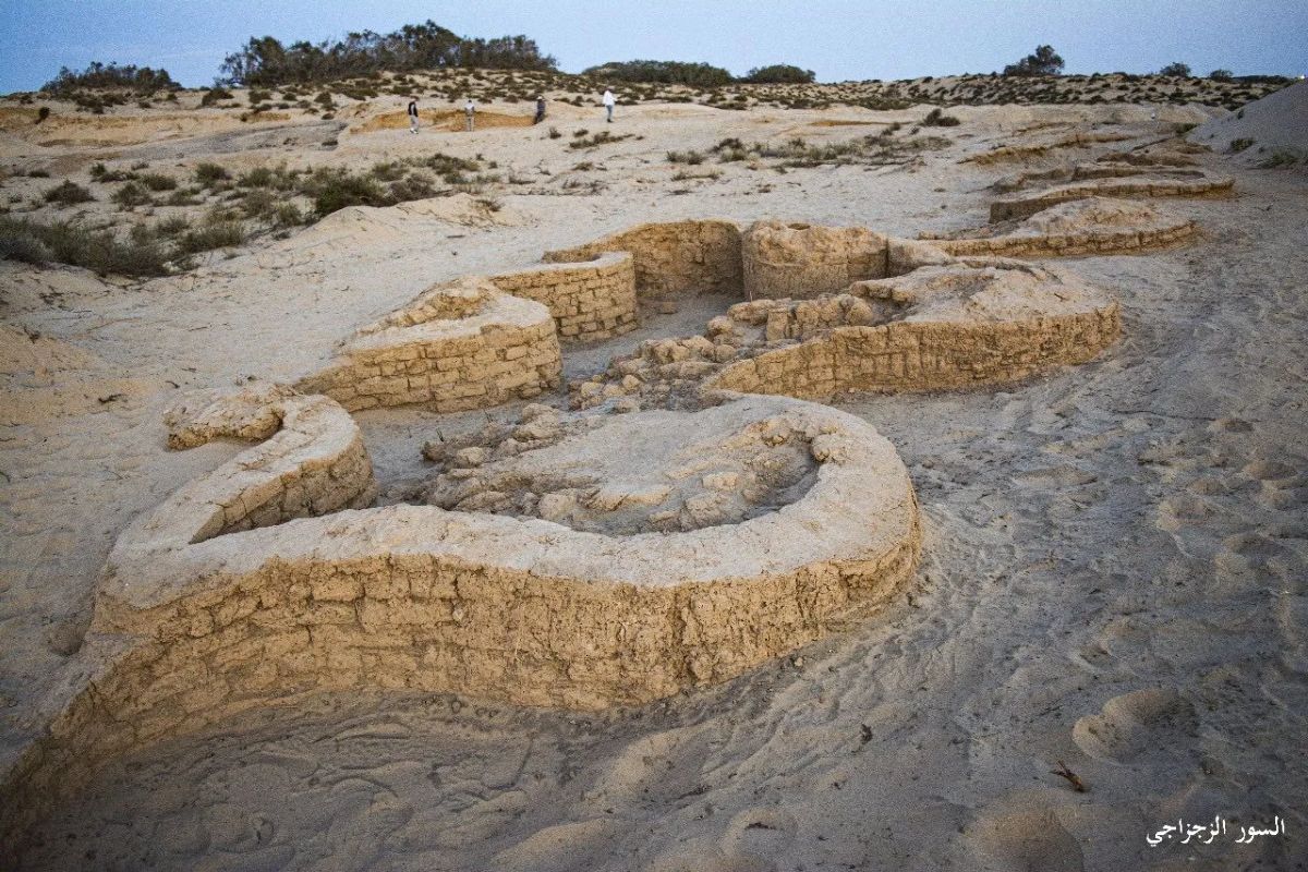 古代エジプト最盛期の巨大城塞を新発見。パン焼き窯など兵士の生活をうかがわせる遺物も