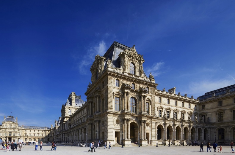 パリのルーブル美術館。Photo: Getty Images