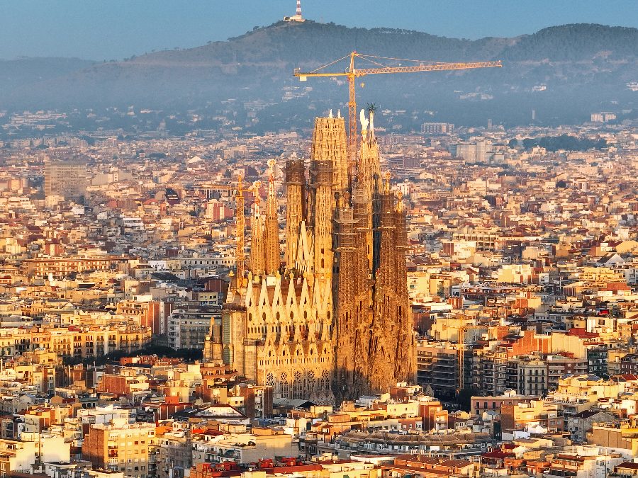 サグラダ・ファミリアが「世界で一番高い教会」に！ 163メートルでウルム大聖堂を超える