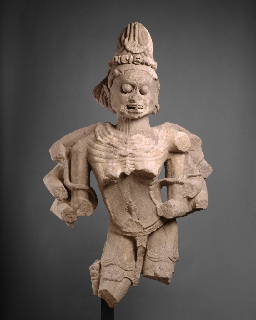 悪を滅ぼす恐ろしい女神チャムンダ（10-11世紀）。Photo: Metropolitan Museum of Art