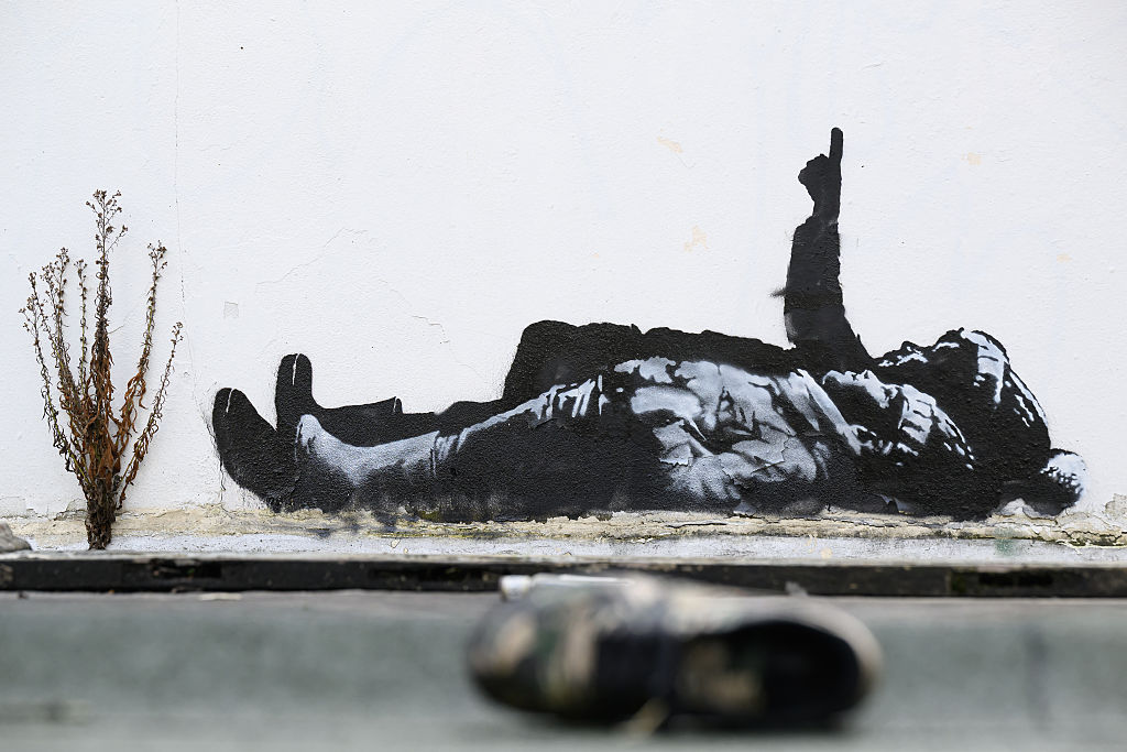 LONDON, ENGLAND - DECEMBER 22: A new Banksy-style artwork is displayed on an abandoned building on December 22, 2025 in London, England. As of this morning, the renowned street artist Bansky has not claimed authorship of two works, which appeared in different parts of London, and could be the work of imitators. (Photo by Leon Neal/Getty Images)