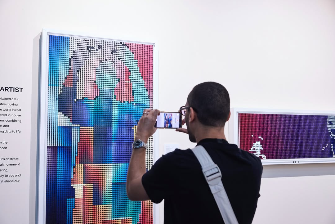 2025年の会場風景。Photo: Instagram/artdubai