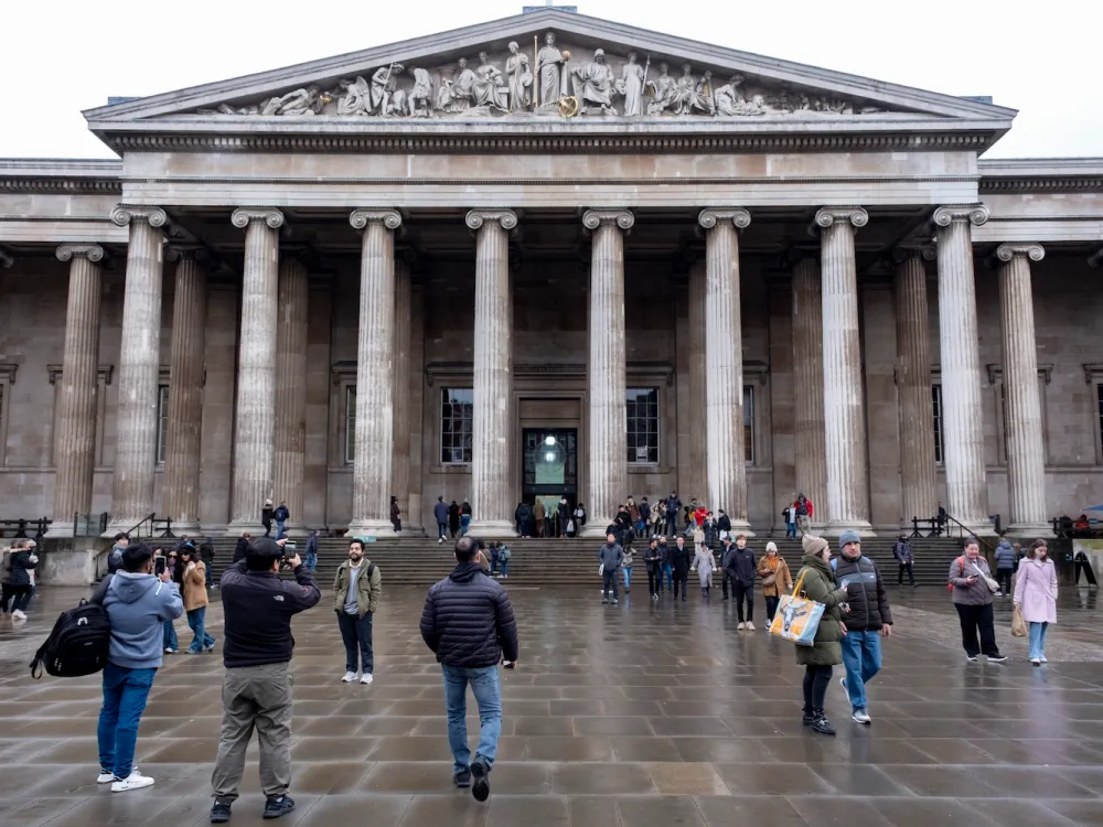「金が溶かされる前に取り戻す」──大英博物館、失踪文化財追跡の専門チーム設立を発表
