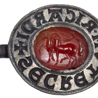 Medieval-seal-with-Roman-