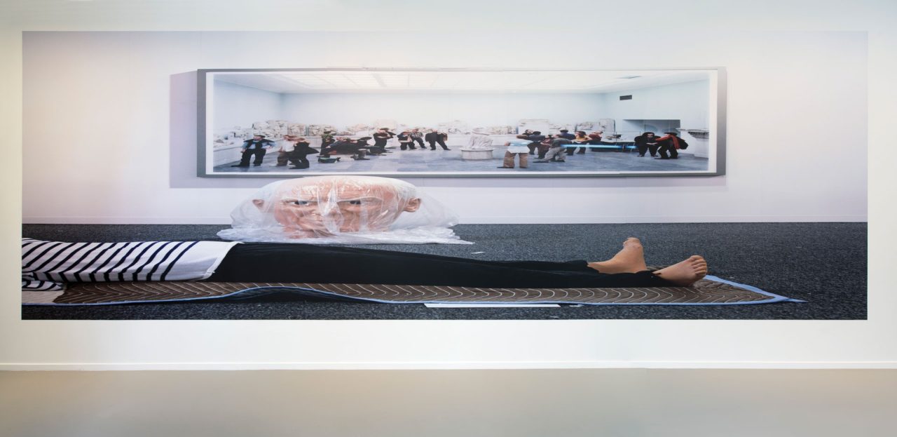 ルイーズ・ローラー《Big (adjusted to fit)》（2002/2003/2016）　Photo: ©The Museum of Modern Art/Licensed by Art Resource, New York