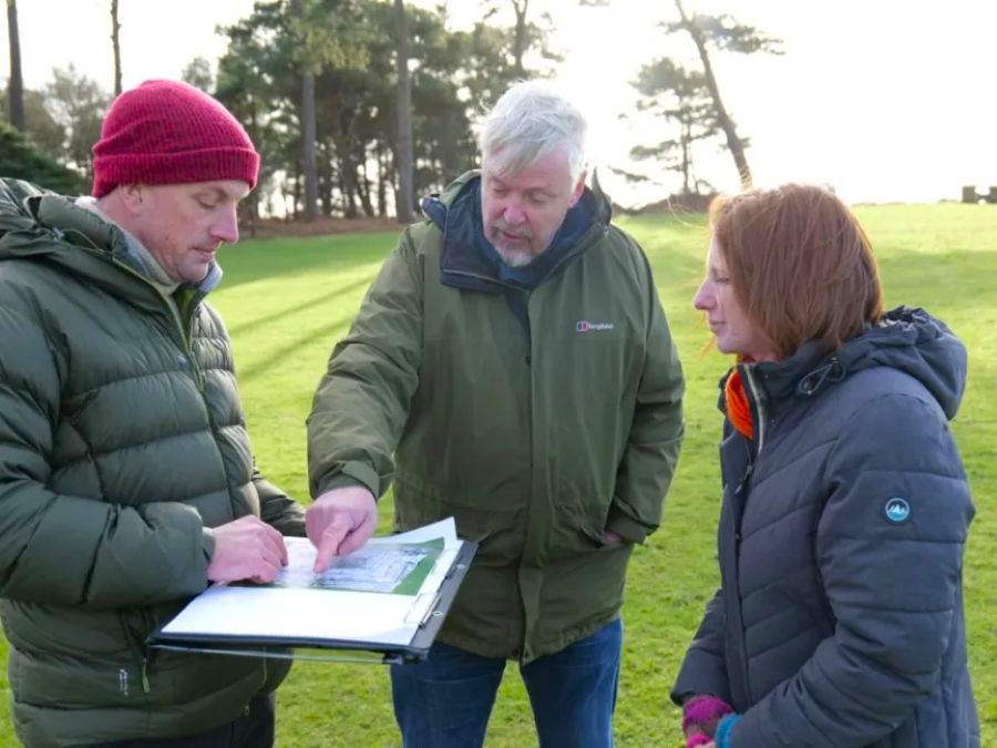 イギリスで「第二のポンペイ」発見か。古代ローマの広大なヴィラ遺構を史跡公園の地中で確認