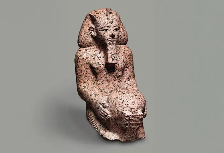 メトロポリタン美術館に収蔵されているハトシェプスト女王像。Photo: Metropolitan Museum of Art.