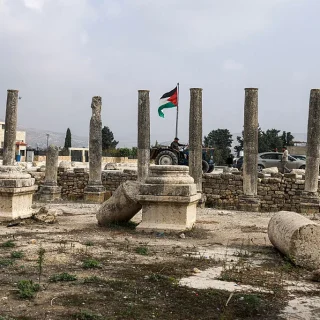 ヨルダン川西岸地区ナブルス西方に位置するセバスティアの考古遺跡。Photo: JAAFAR ASHTIYEH / AFP via Getty Images
