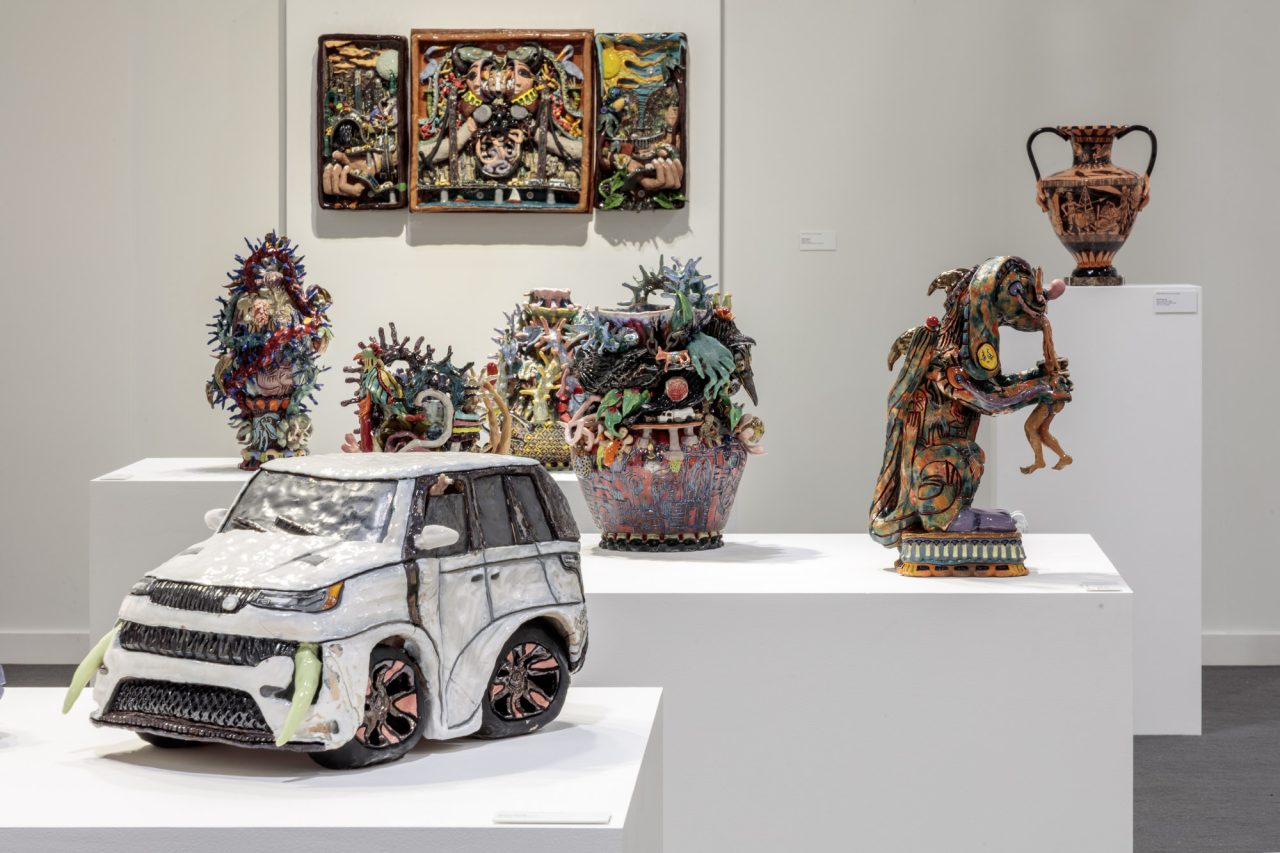 2026年のフリーズ・ロサンゼルスで、ジェフリー・ダイチのギャラリーに展示されたシャリフ・ファラグの作品。Photo: Charles White/JW Pictures. Courtesy of the artist and Jeffrey Deitch, New York and Los Angeles