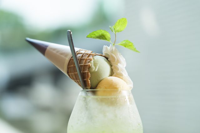ひんやり幸せ！夏限定、美術館カフェで味わうクリームソーダ5選