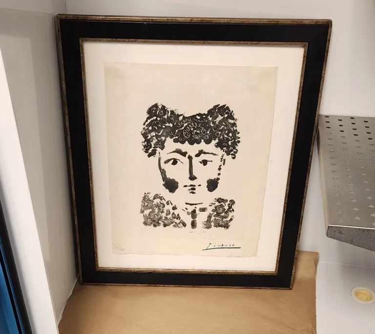 返還されたピカソの銅版画。Photo: Courtesy of Milwaukee Police