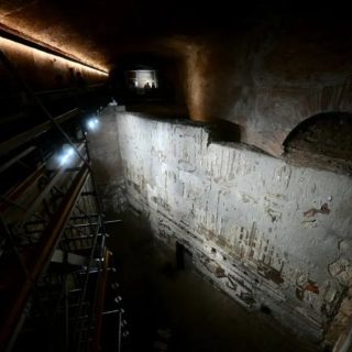 古代ローマ最大級の壁面モザイクに描かれた謎の港町──トラヤヌスの