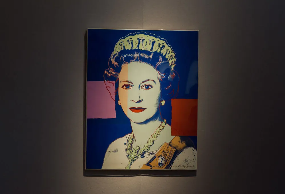 アンディ・ウォーホルが手がけたエリザベス2世の肖像画。Photo: Wiktor Szymanowicz/Future Publishing via Getty Images