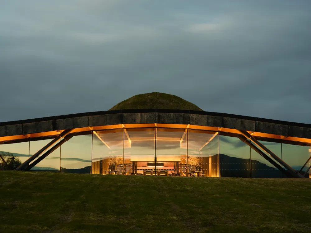 オークション会場となる、ザ・マッカラン・エステート。Photo: Courtesy the Macallan Estate
